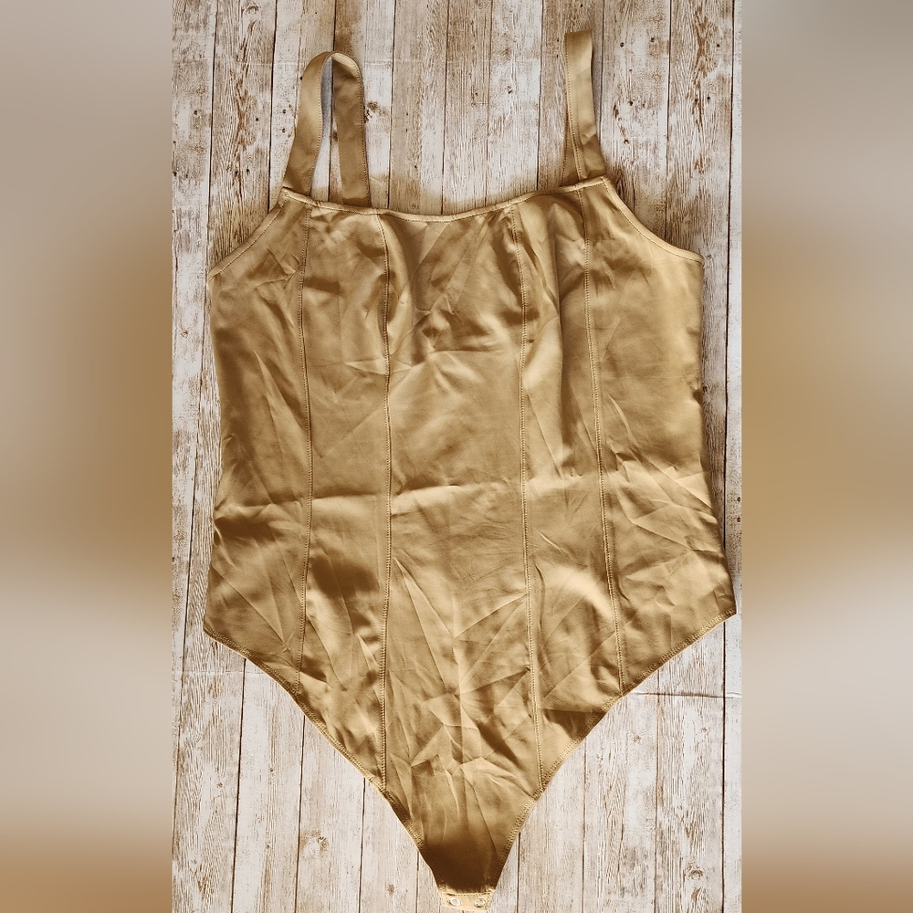 Good American size 7 4XL Scuba Contour bodysuit color Pecan womens